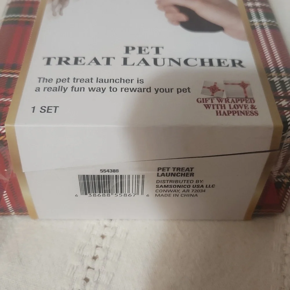 Pet Treat Launcher